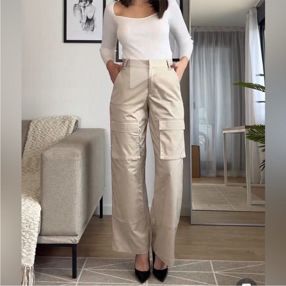 Zara Women's Beige Cargo Pants